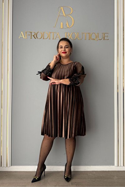 Afrodita Boutique Irma velvet dress