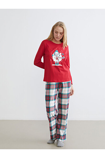 LC Waikiki Esvab Giyim'den Şık Tercihler | Bisiklet Yaka Yılbaşı Temalı Kadın Pijama Takımı