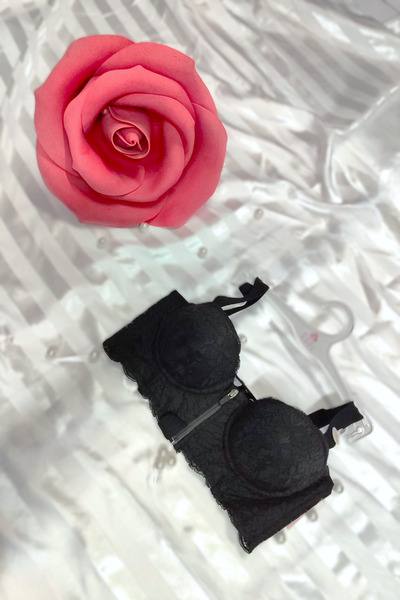 Koza Önden Fermuarlı Push Up Askı Detaylı Çiçek Desenli Arkası Dantelli Bandeau Kalıp Sütyen Siyah