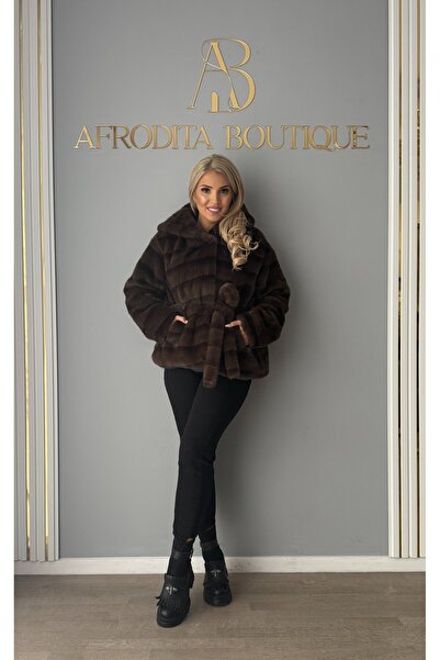 Afrodita Boutique Ana's fur coat