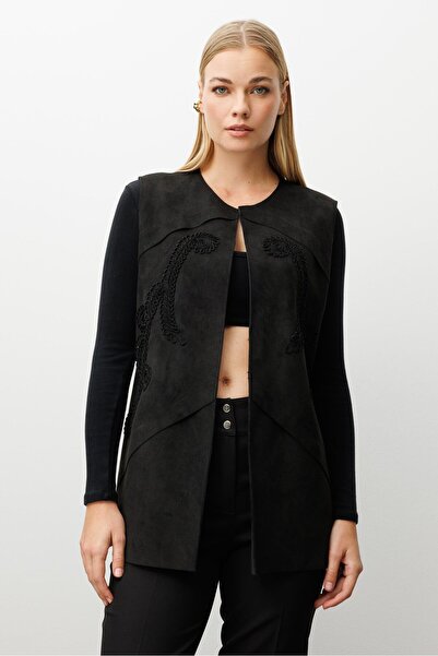 Moda İlgi Modailgi Sıfır Yakalı Havalı Dikiş Ve Lase Nakış Detaylı Uzun Süet Yelek Siyah