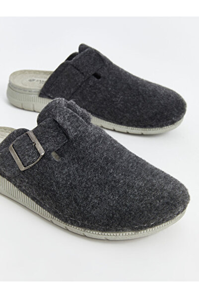 LC Waikiki Γυναικείες παντόφλες εσωτερικού χώρου ανθρακί με κλειστή πόρπη με λεπτομέρειες