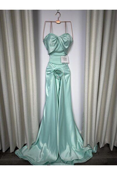 Onila فستان سماوي بورده ناعم انيف