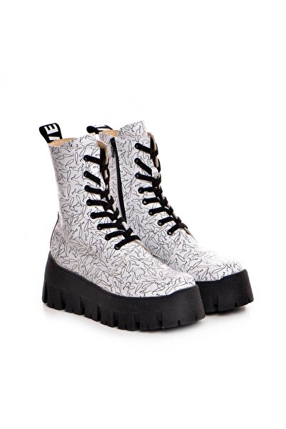 Vanilla Days Desire Smooth Leather Boots with Love Motifs