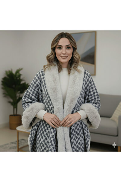 alqarat Winter cloak trimmed with fur