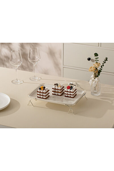 Malooki Rectangular porcelain platter with silver metal stand – 32.7 × 25.5 × 9 cm