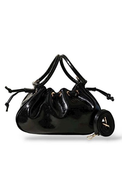 KAGURA Siyah Büzgülü Aurum Rugan Kadın Çantası 1001-1