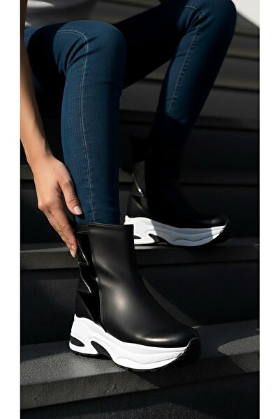 Modanizm حذاء رياضي بكعب عريض أسود من Fivrel