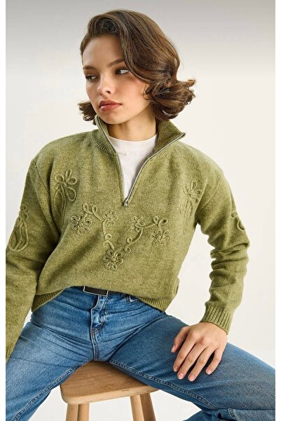 CADDELAMODA Half-Zipper Soft Sweater with Stripes