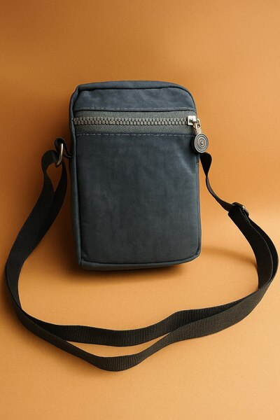 Newish Polo Women's Kri̇nkil Postman Shoulder Bag with Adjustable Straps and Pockets