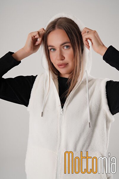 mottomia White Hooded Welsoft Zippered Women's Plush Vest with Pockets, Warm Furry Winter Coat Look