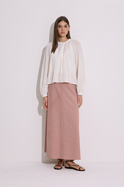 Manuka Textured Collar Buttoned Blouse Ecru