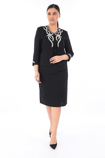 MİSS DİAMOND Elegant black three-piece suit with jacket and short skirt, embe...