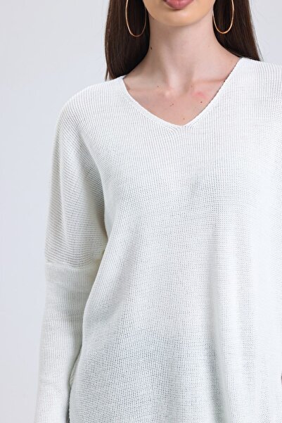 Moda Days Women's V-Neck Batwing Sleeve Knitwear Blouse Standard Size