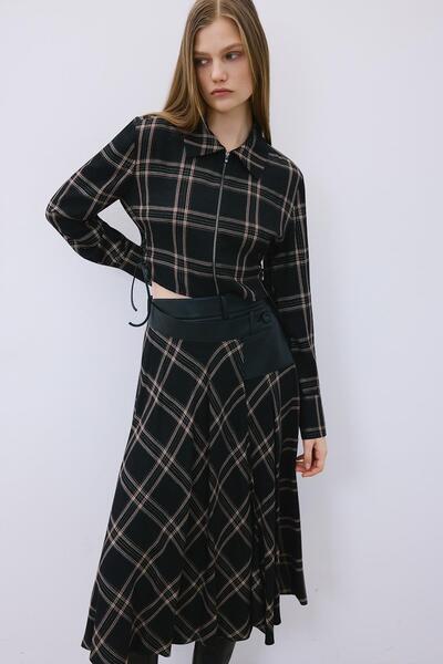 rue Sim Ekoseli Black Shirt