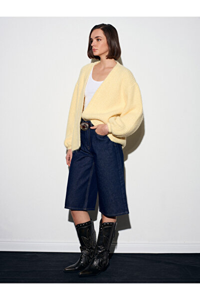 Dilvin 60991 Yumuşak Dokulu Dökümlü Triko Hırka-Açık Sarı