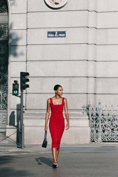 H&M Dart-detail dress