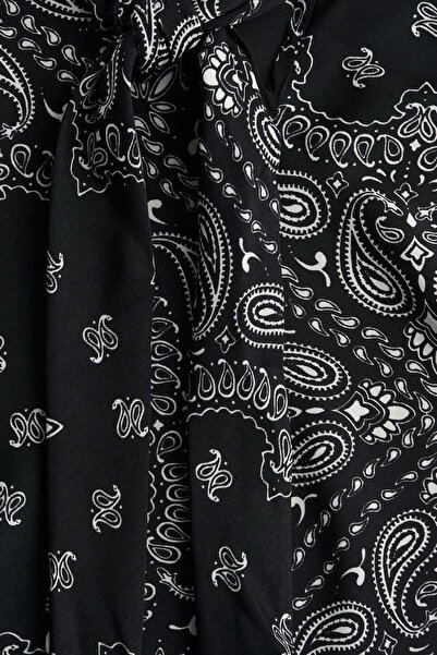 H&M Tie-neck satin top