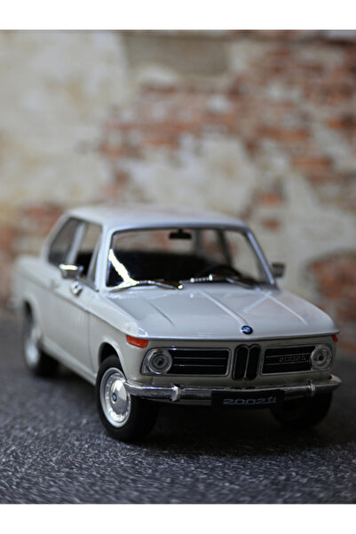 bebeym Bmw 2002ti 1:24 Metal Model Araba