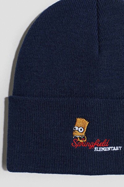 H&M قبعة مطرزة