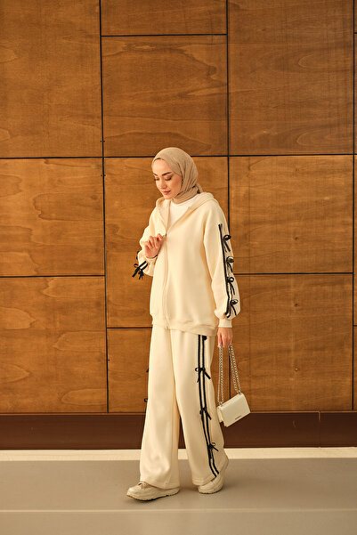 LOCCO Women's Ribbon Detailed Suit Cream