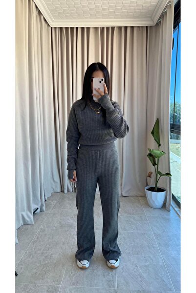 Pera طقم تريكو رمادي اللون قماش مجدّل -146