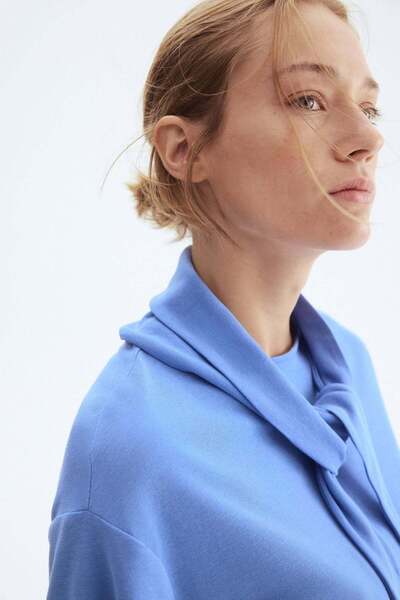 H&M Scarf-collar top