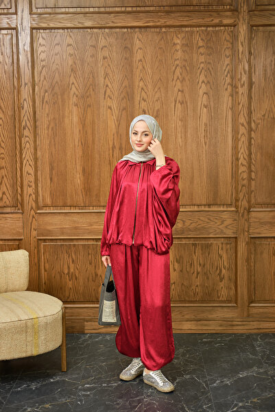 LOCCO Women's Hidden Zipper Detail Suit Red