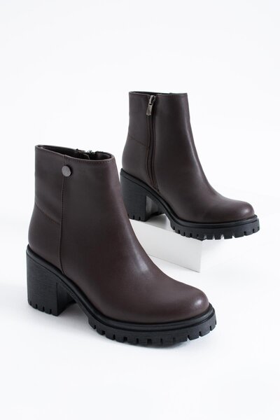 Moda Pie Γυναικείες μπότες με τακούνι Pentas με φερμουάρ και αγκράφα καφέ δέρμα