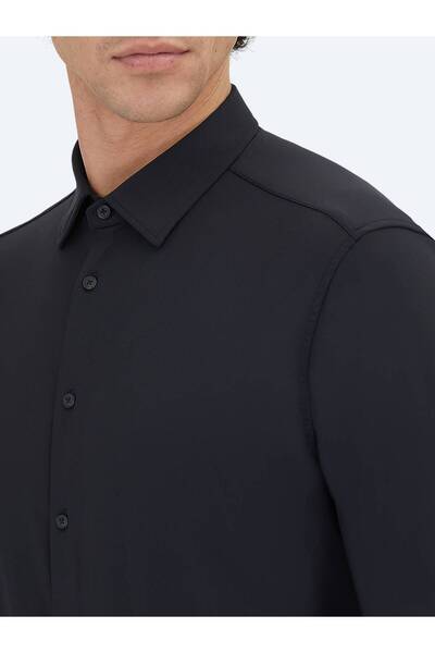 Kip Black Plain Regular Fit Casual Shirt