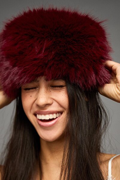 Bershka Suni kürk şapka