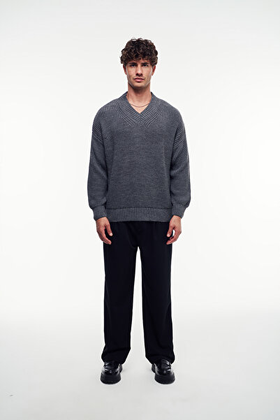 2512 Clothing Basic V-Neck Knit Sweater