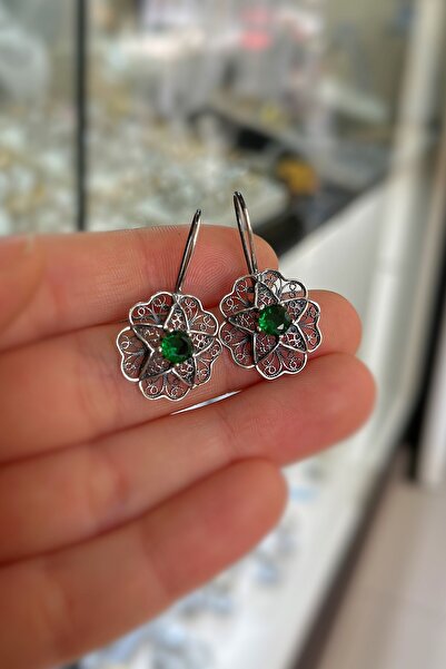 Erer Gümüş Gümüş eskitme yeşil taşlı telkari küpe