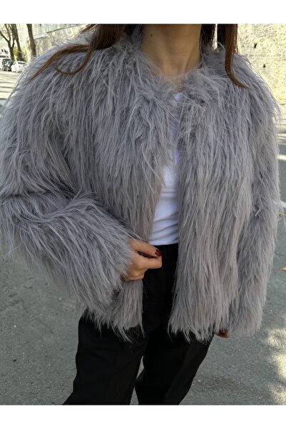 A&O Style Women's Oversized Fur Coat with Extra Soft Textured Lining