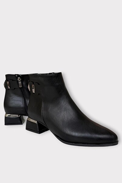 Liger Buckle Detailed Pointed Toe Heeled Women's Boots Black