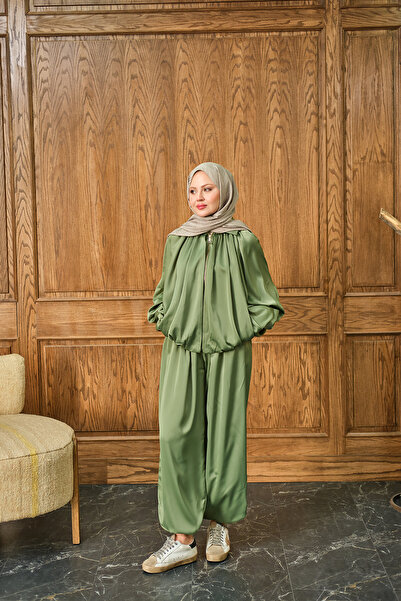 LOCCO Women's Hidden Zipper Detail Suit Light Green