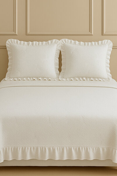 POMELO HOME Jakarlı Fırfırlı Çift Kişilik Yatak Örtüsü Takımı - Beyaz Zarif Dokulu