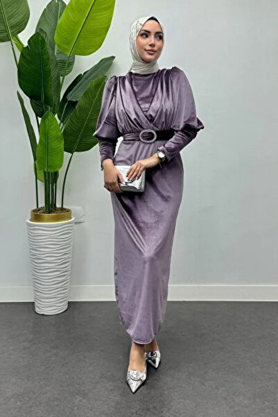 Tesettür Diyarı Βελούδινο Βραδινό Φόρεμα Τεσεττούρ με Ζώνη και Σταυρωτό Κόψιμ...