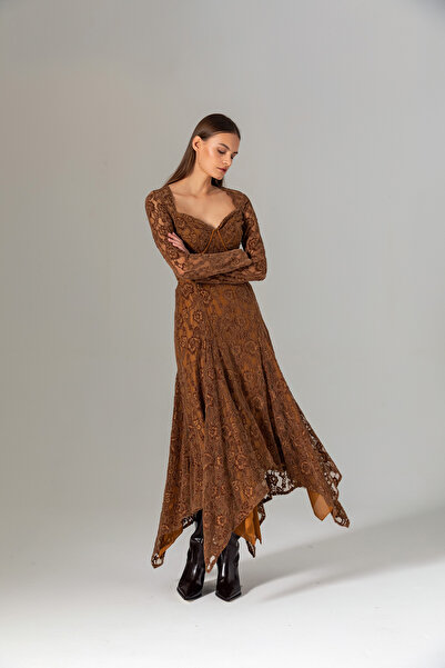 Berr-ın Asymmetrical Lace Skirt Brown