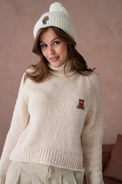 Park Karon Women's Turtleneck Embroidery Detailed Soft Textured Ribbed Knit Knitwear Sweater