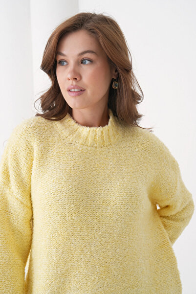 Park Karon Women's Cycling Wrinkled Collar Soft Textured Oversized Knitwear Sweater