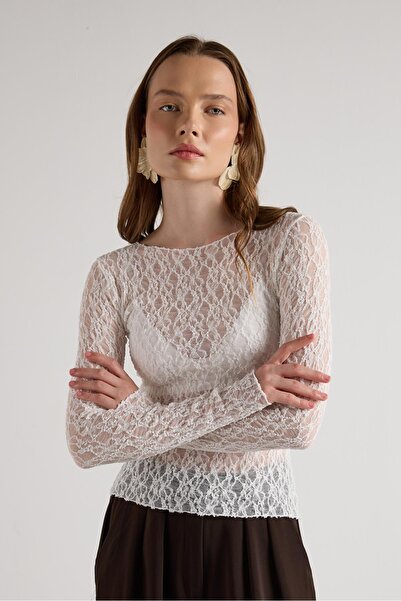 minaaise Women's Ecru Transparent Lace Short Stretch Fabric Blouse 30051