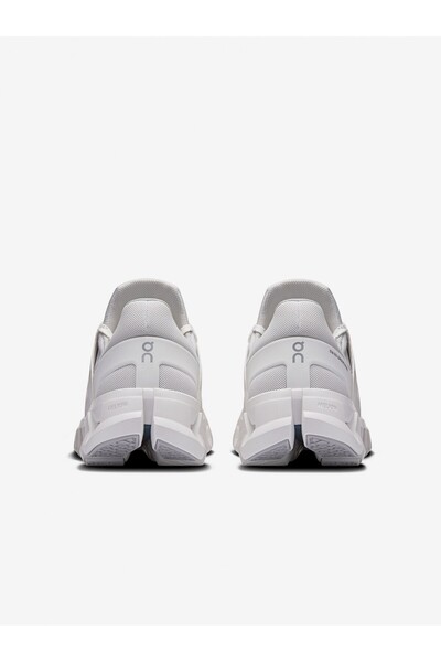 ON Running Women's Sneaker Cloudswift 4 AD White White
