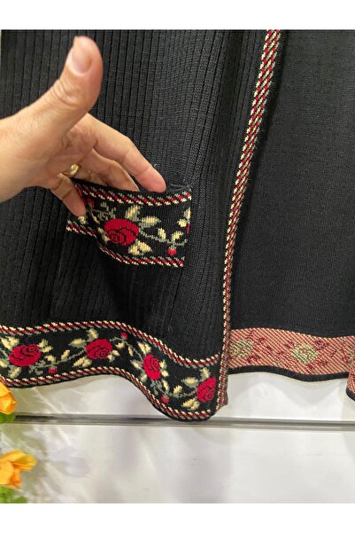 edu collection Knitwear All-Over Rose Vest