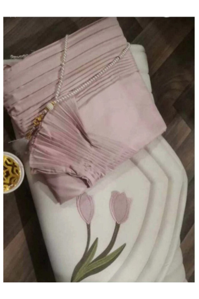 MAJESTIC LUXURY PRAYER RUG طقم صلاة يتكون من سجادة صلاة اسفنج مبطن مطرز مع شر...