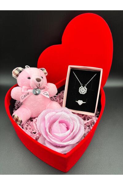 Sepetten Eve Kararmaz Çelik Yonca Kolye ve Kalpli Yüzük Pembe Ayıcık ve Kokul...