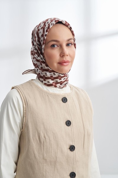 ARMANDA Eșarfă din mătase 100% twill, cu model de rețea, din seria Premium. E...