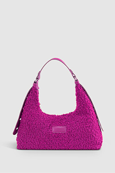 KOÇAK ÇANTA Women's Faux Fur Woven Baguette Bag