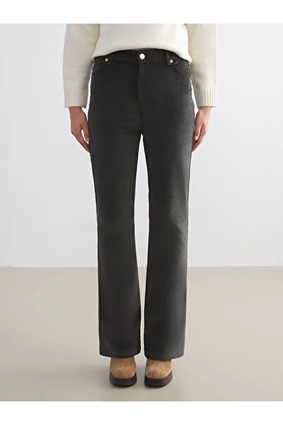 LC Waikiki LCW Modest Haki Dar Fit Ispanyol Paça Kadife Kadın Pantolon