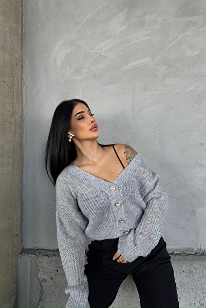 Auroveen Oversized V-Neck Pearl Button Knitwear Cardigan Av3215